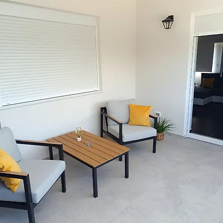 Elana Apartament Szybenik